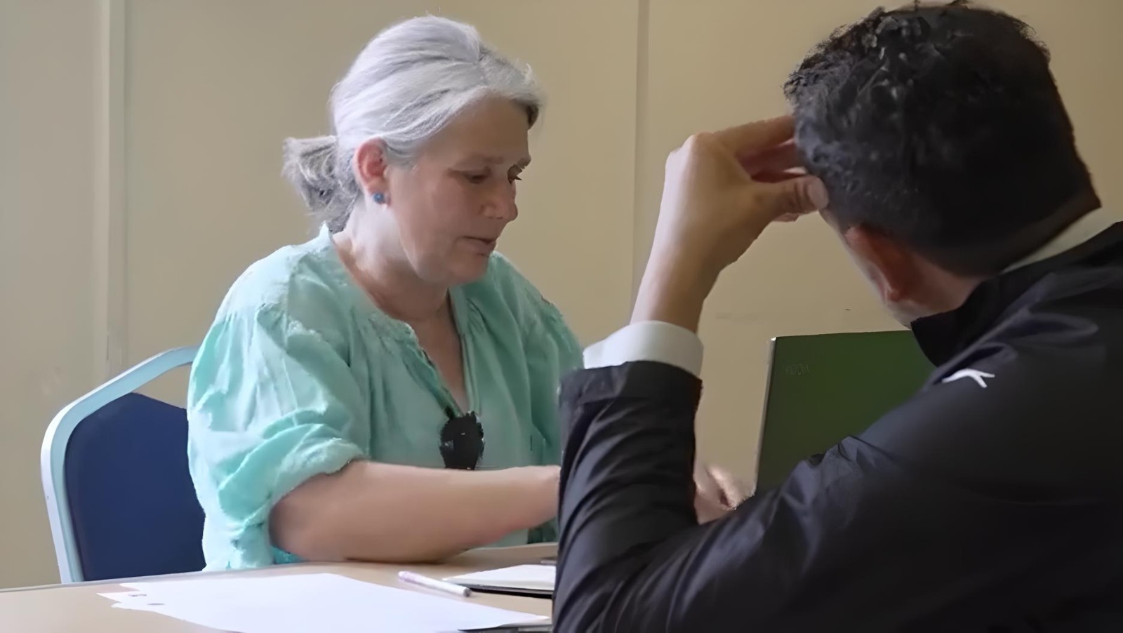 Outreach (2) A caring outreach worker can be the difference between dispair and hope